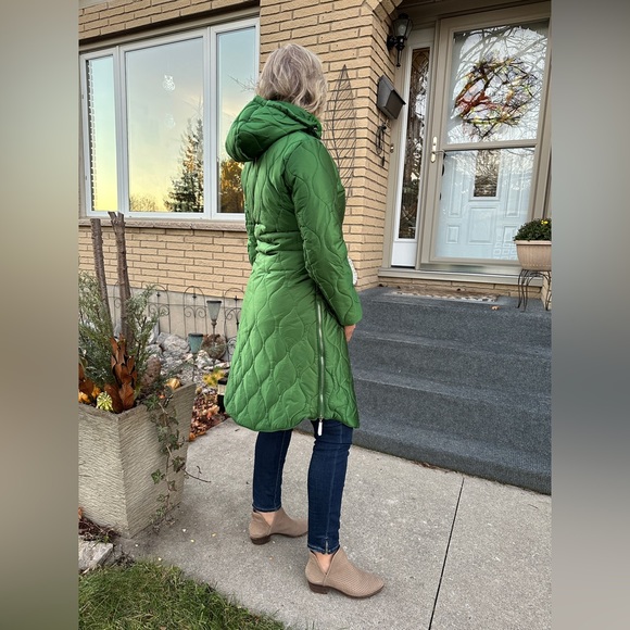 MARBLE | NWT | Emerald Green Quilted Coat - Picture 4 of 11